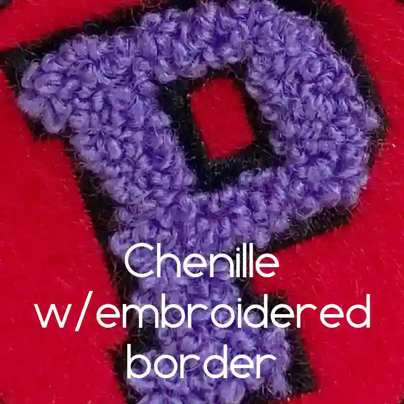 Chenilla con borde bordado